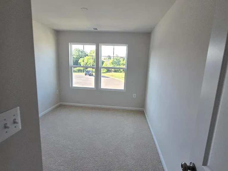 33 Apollo Rd — Photo 29