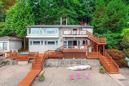 2nd image of 1846 W Lake Sammamish Pkwy NE