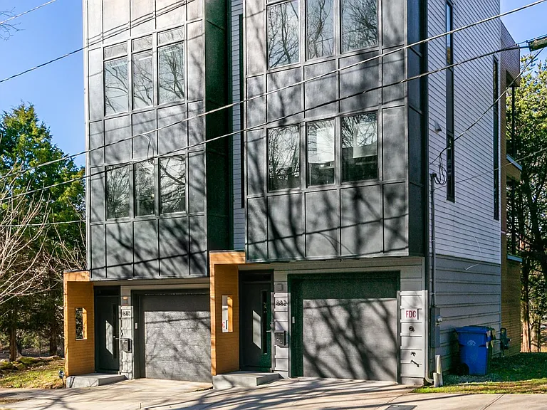 680 Barnett St NE — Photo 17