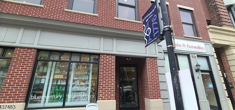 2 South St #18 — Photo 1