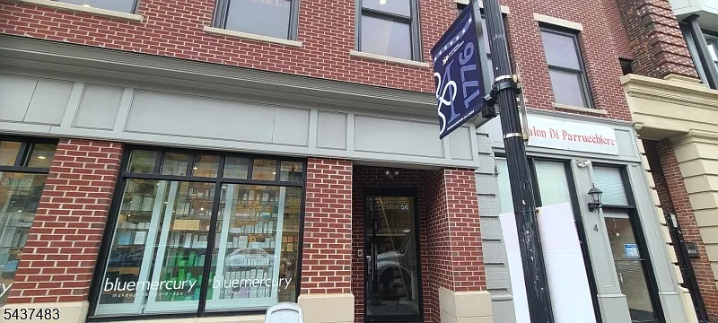 2 South St #18