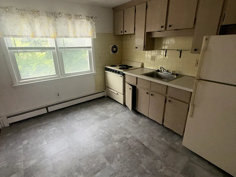 781 E Squantum St #D — Photo 6