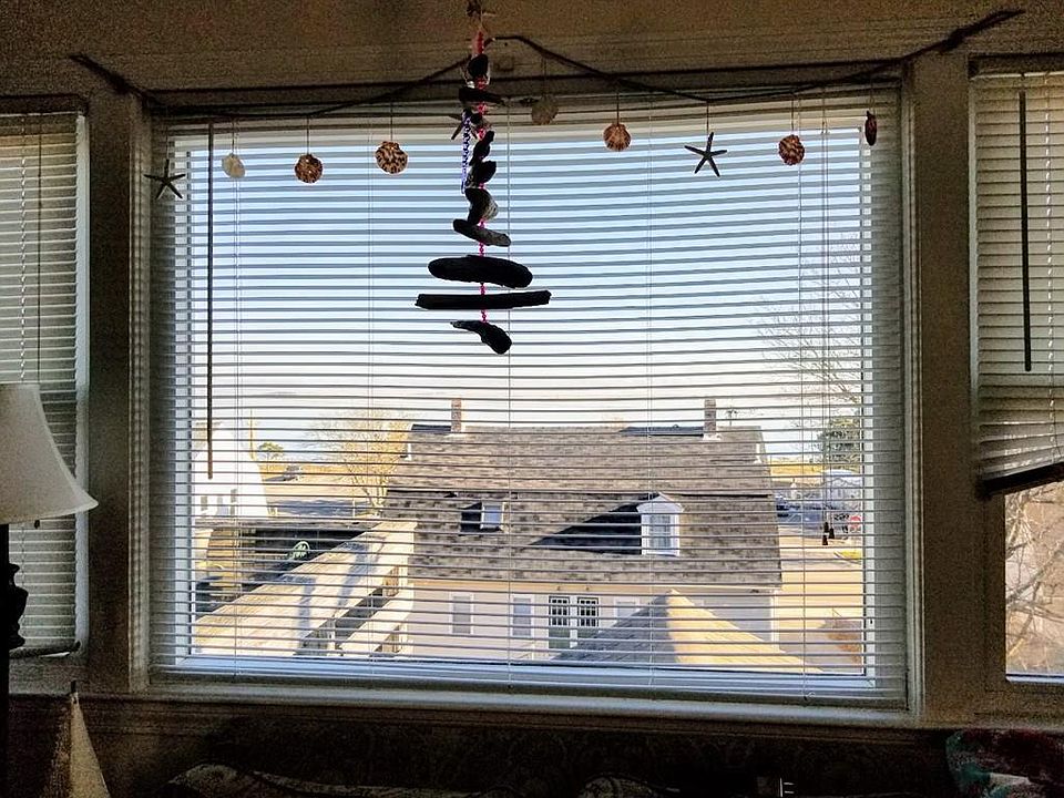 2nd image of 3 Sawyer Pl #3