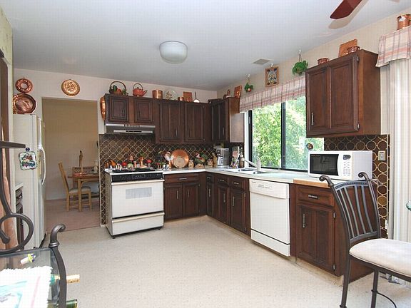 Large Open Kitchen