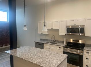 22 S Main St, Rochester, NH 03867