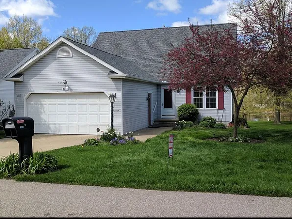 3139 Pondview Dr, Ravenna, OH 44266