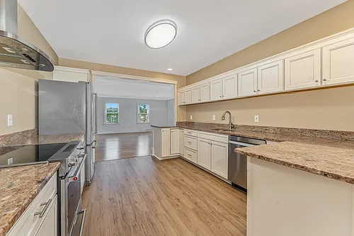 16 Main St #3N Photo 1