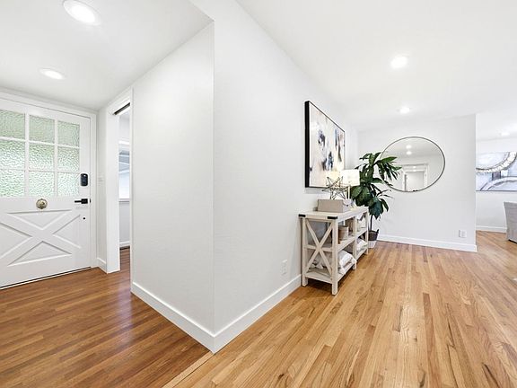 4th image of 3422 Perada Dr