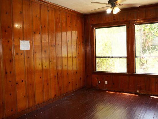 547 Gayley Ave Los Angeles Ca Zillow