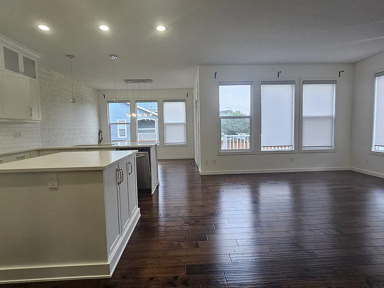 158 Masters Point SE — Photo 7