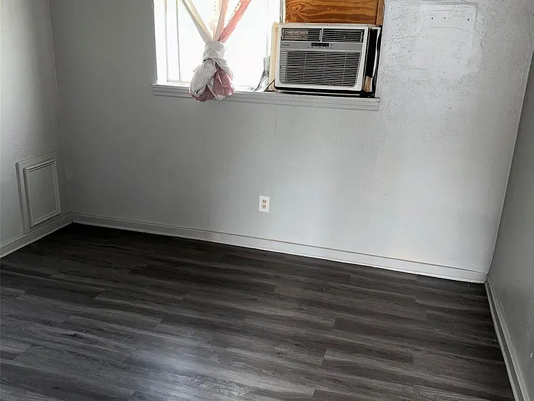 5409 Suez St #3 — Photo 8