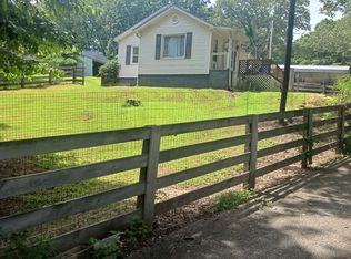 197 Stigall St, Camden, TN 38320