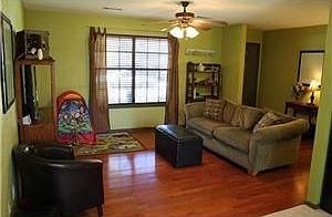 4th image of 2248 S Clover Dr