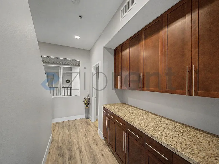 300 E 4th St #407 — Photo 26