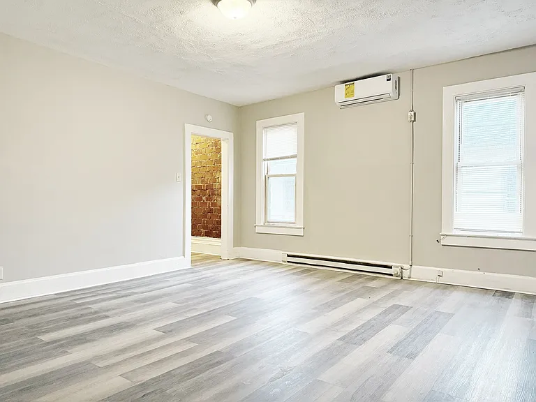 133 Rankin Ave — Photo 10