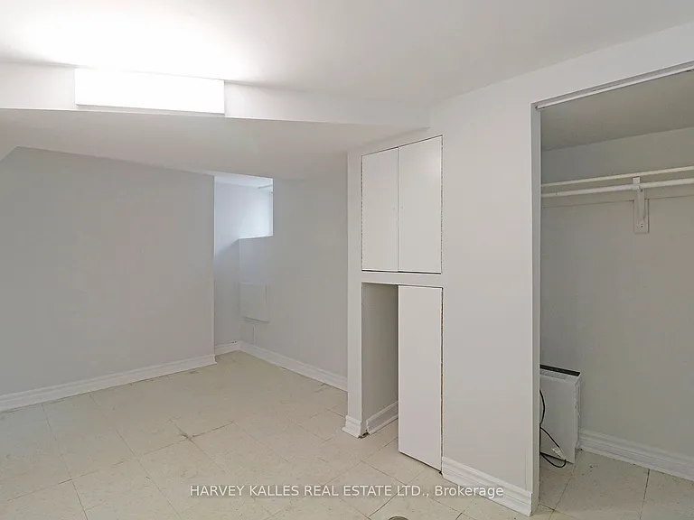 156 Gillard Ave #BASEMENT — Photo 6
