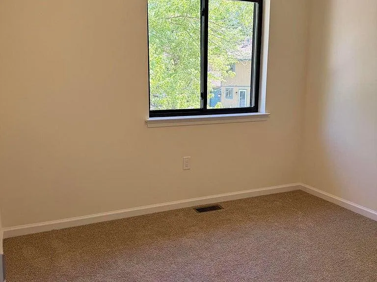 5 Canary Cir — Photo 7