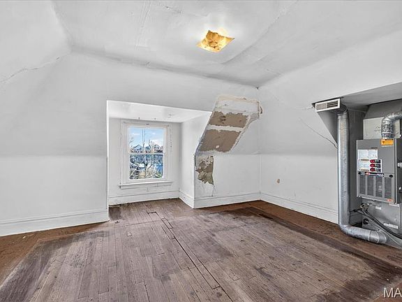 29th image of this home