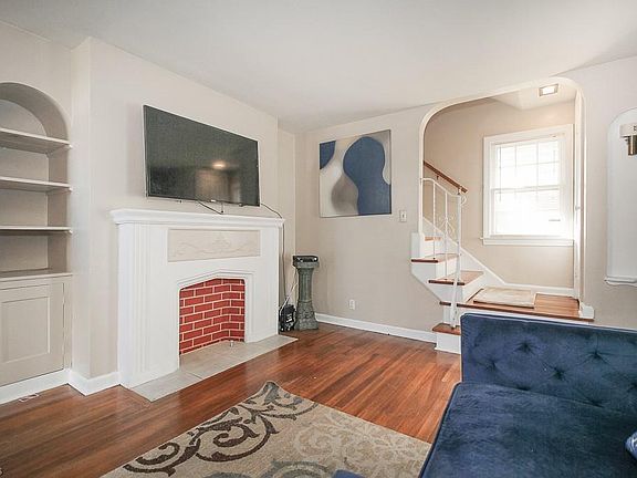 3rd image of 18312 Highland Dr