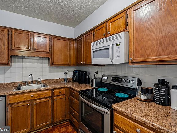 3rd image of 3024 O'Hara Pl