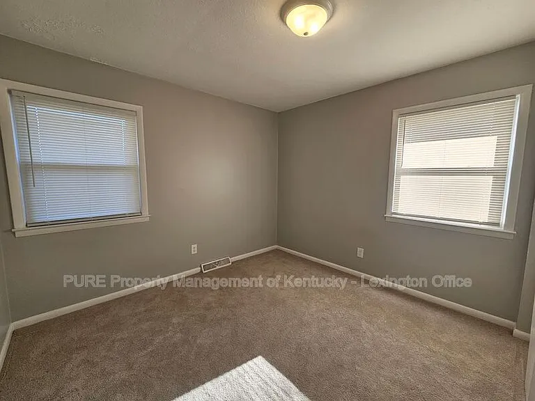 3510 Lansdowne Dr #A — Photo 4