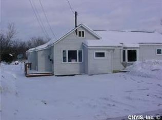 3895 Split Rock Rd, Camillus, NY 13031