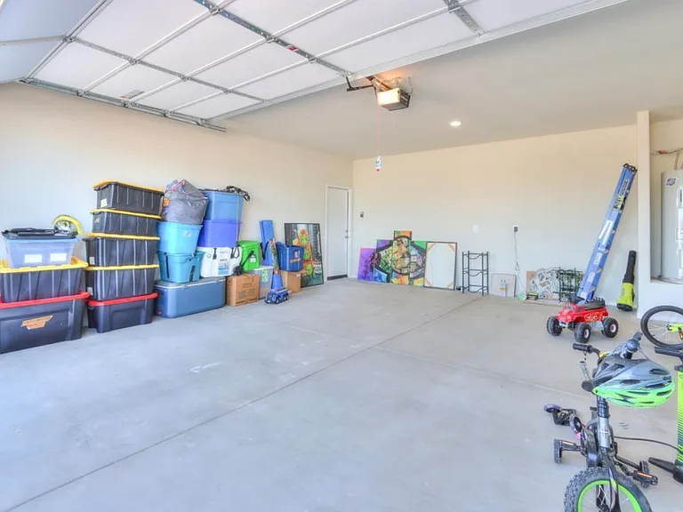 36085 W San Sisto Ave — Photo 28