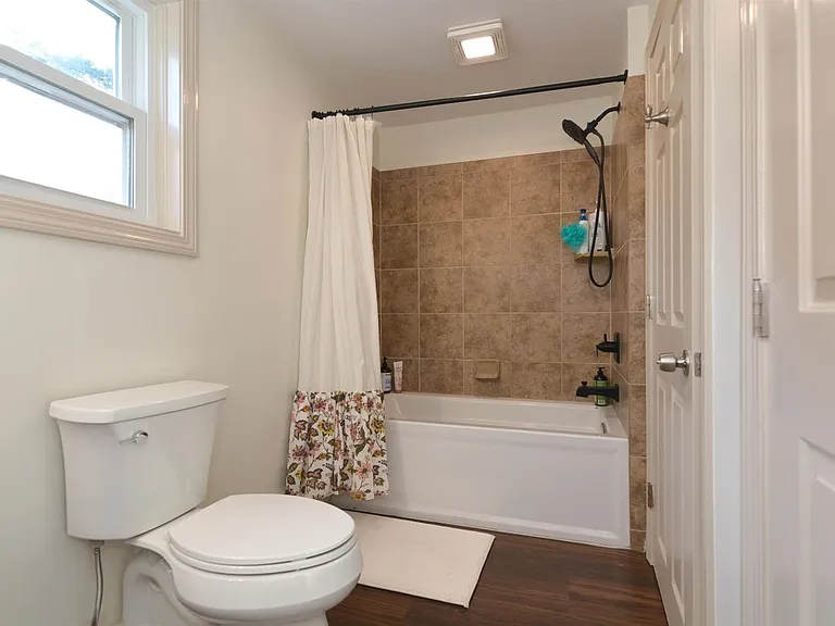 49 Academy Ave — Photo 23