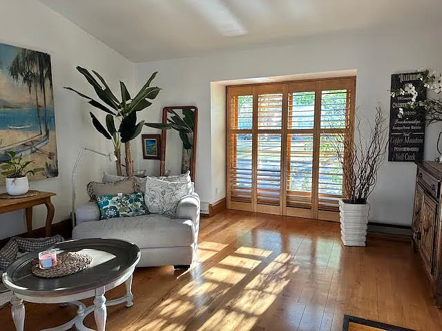2714 Nottingham Sq — Photo 3