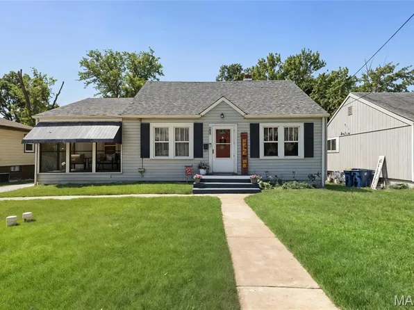 800 N 6th St, Festus, MO 63028