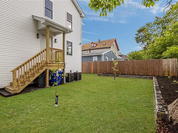 3rd image of 129 Briggs St