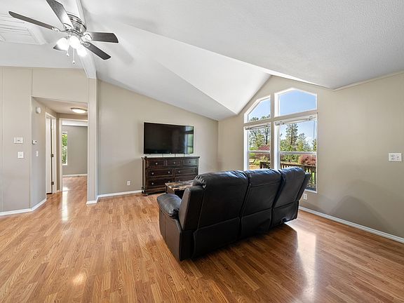 5th image of 7755 Brady Ln