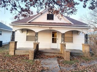 605 E Main St, Arma, KS 66712