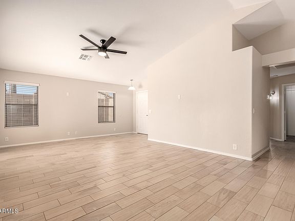 3rd image of 8943 W DEANNA Drive