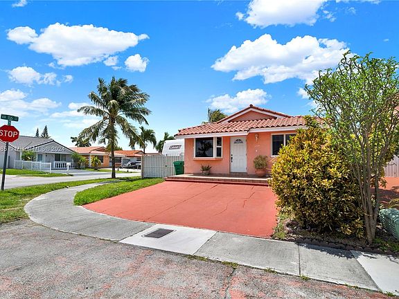 3rd image of 11634 NW 90th Ave