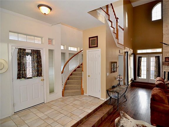 4th image of 13634 Alliance Ct