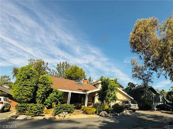 24842 Jeronimo Ln, Lake Forest, CA 92630