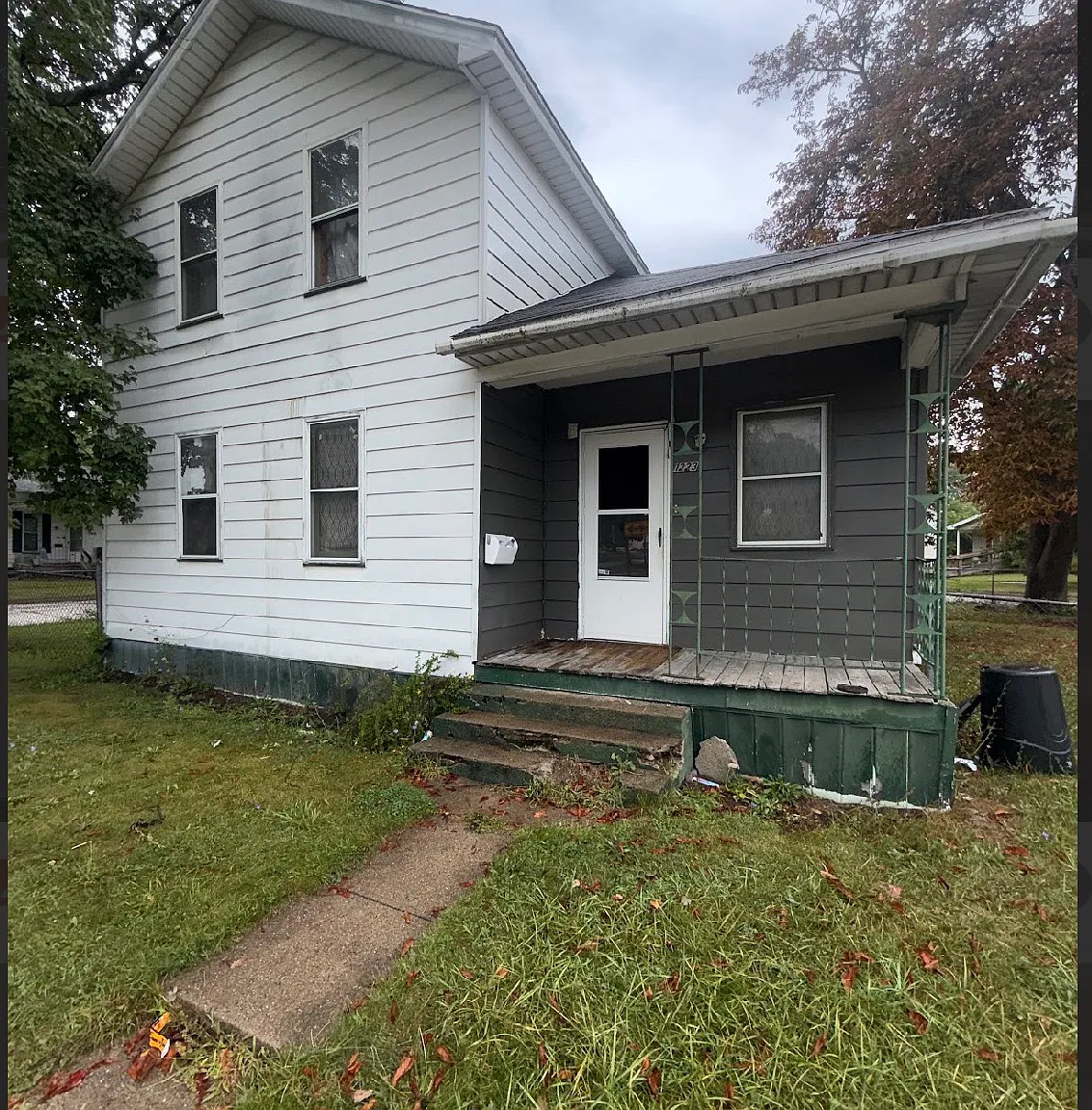 3 bed, 1326 sqft, $1,070 — Photo 1
