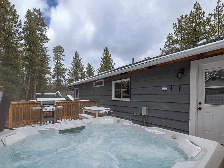 Quail Dr — Photo 23