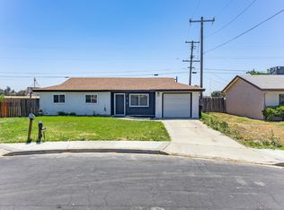 10767 Beverly Dr, Hanford, CA 93230
