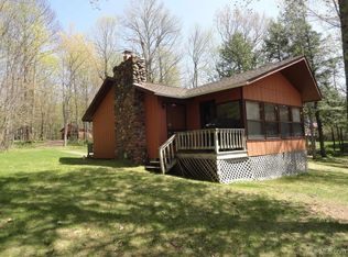 13707 E Shore Rd, Bergland, MI 49910