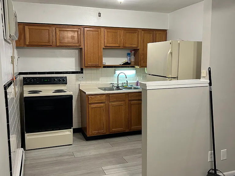 2506 Canterbury Ave #1 — Photo 2