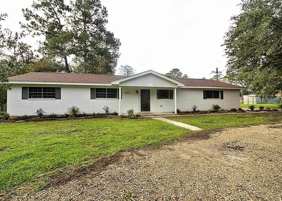 1st image of 13455 Wayside Dr