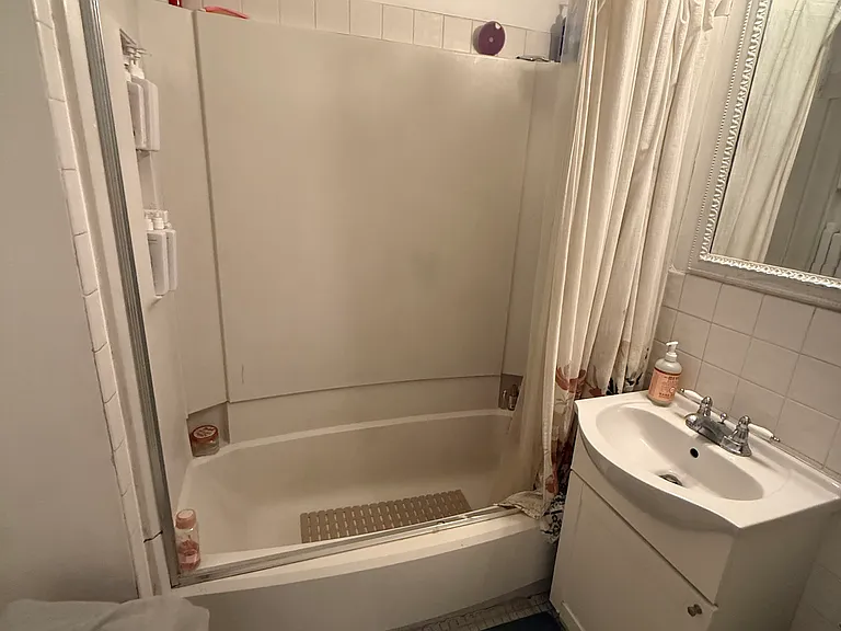 1716 Tyler St NE #2 — Photo 6