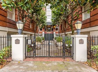 2083 NW Johnson St APT 52, Portland, OR