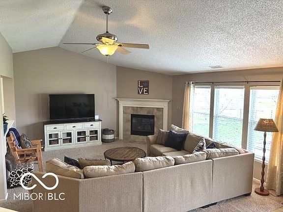 2nd image of 10436 Kings Gap Way