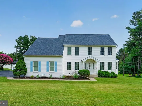 2903 Chestnut Hill Dr, Ellicott City, MD 21043