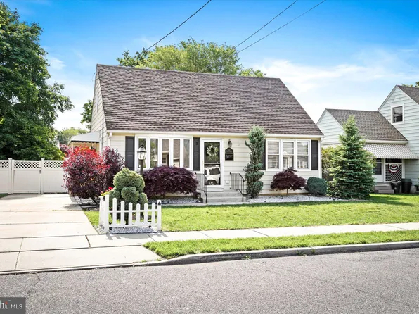 12 Grace Dr, Hamilton, NJ 08610