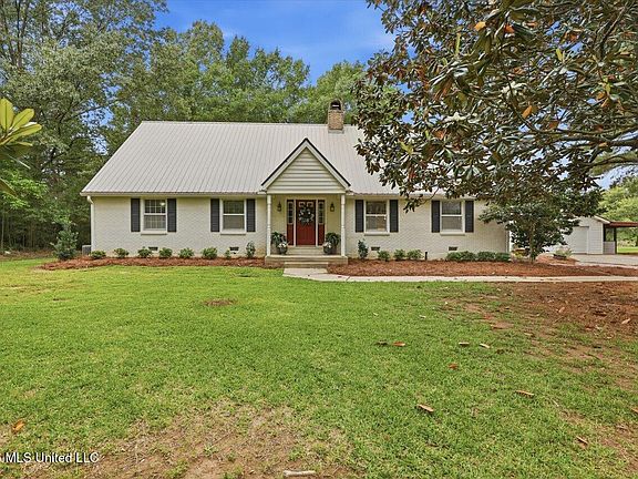 4th image of 327 Clarkdell Rd
