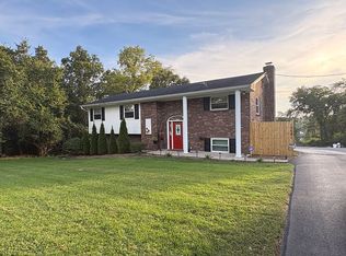 10681 Carolina Trace Rd, Harrison, OH 45030
